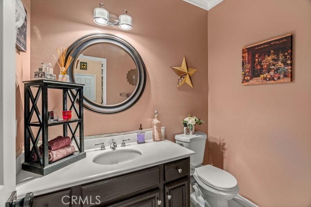 Detail Gallery Image 9 of 38 For 1360 Ashton Park Ln, Thousand Oaks,  CA 91320 - 3 Beds | 2/1 Baths