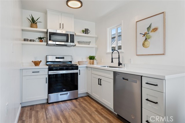 5536 Linden Avenue, Long Beach CA: https://media.crmls.org/medias/470c601b-3158-4886-b168-f44c9e2f45ac.jpg