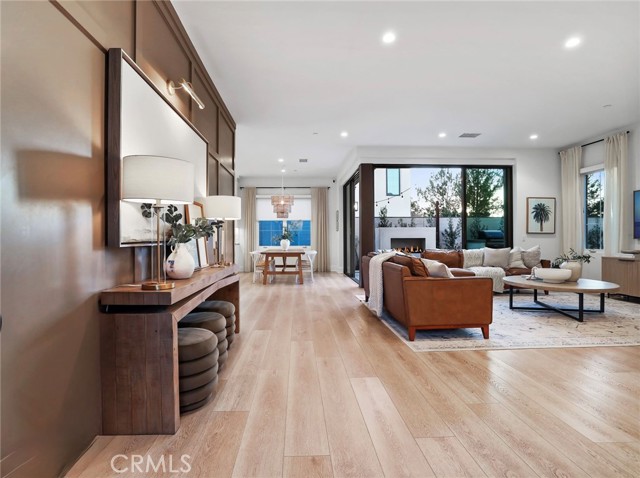 Detail Gallery Image 3 of 73 For 103 Vigna, Irvine,  CA 92602 - 5 Beds | 4/1 Baths