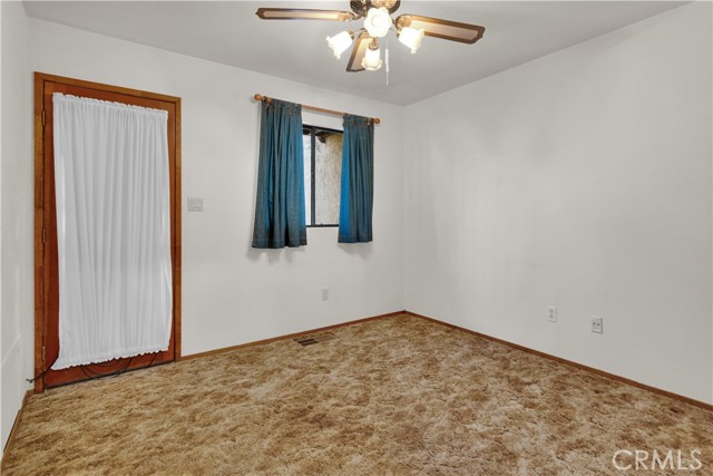 Image 17 of 42 For 2471 Captains