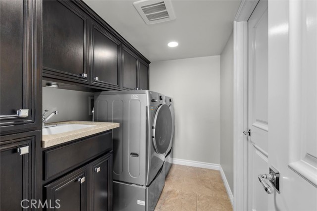 33 Cayuse Lane, Rancho Palos Verdes CA: https://media.crmls.org/medias/470d84a2-6204-443d-8f1f-293ac43b32cd.jpg