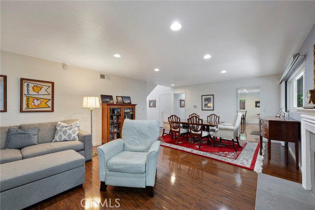 Image 23 of 60 For 673 Cliffwood