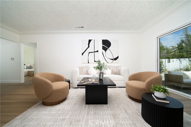 Detail Gallery Image 6 of 30 For 1026 La Presa, Pasadena,  CA 91107 - 3 Beds | 2 Baths