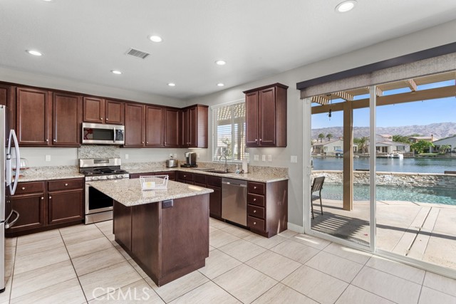 Detail Gallery Image 11 of 43 For 84250 Tramonto Way, Indio,  CA 92203 - 4 Beds | 2 Baths