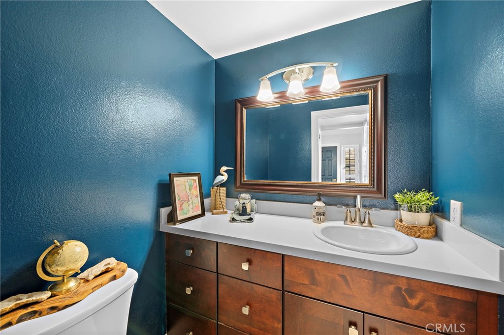 https://media.crmls.org/medias/470f24c7-b908-4650-933b-67050e9d805a.jpg?preset=X-Large