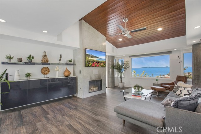 Detail Gallery Image 13 of 42 For 546 Temple Hills, Laguna Beach,  CA 92651 - 3 Beds | 3 Baths