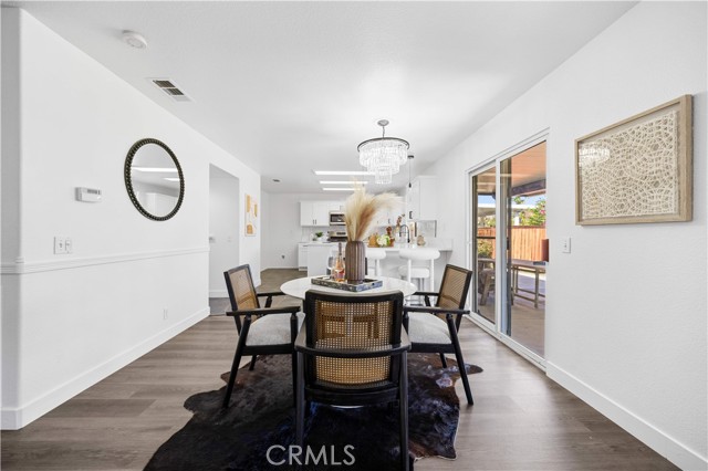 Detail Gallery Image 15 of 47 For 23296 Tulip Ct, Corona,  CA 92883 - 4 Beds | 2/1 Baths