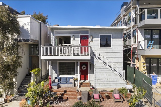 319 29th Street, Manhattan Beach, California 90266, 5 Bedrooms Bedrooms, ,3 BathroomsBathrooms,Residential,Sold,29th,SB22026167