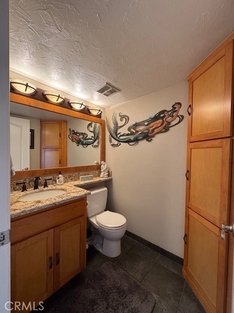 Detail Gallery Image 11 of 28 For 9471 Grackle Ave, Fountain Valley,  CA 92708 - 4 Beds | 2/1 Baths