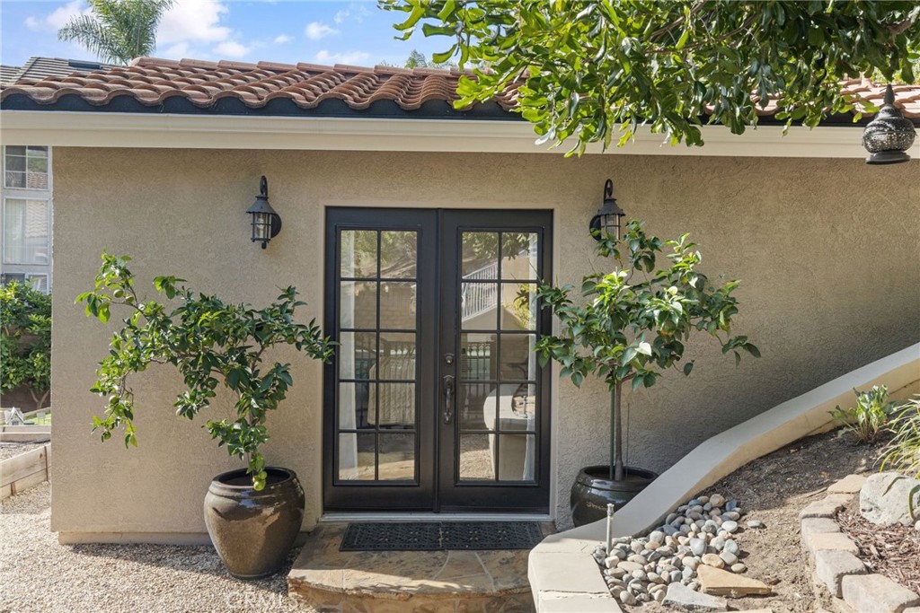 MLS #OC25228132 image #40