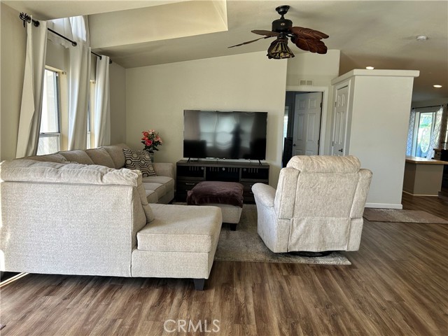 Detail Gallery Image 3 of 26 For 3800 W Wilson #219,  Banning,  CA 92220 - 3 Beds | 2 Baths