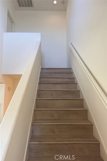 Detail Gallery Image 10 of 20 For 2829 W Edinger Avenue, Santa Ana,  CA 92704 - 4 Beds | 3 Baths