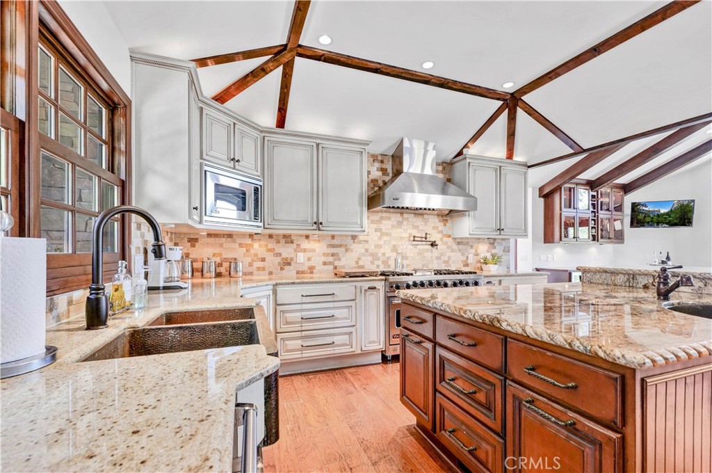 4117 Vanetta PlaceStudio City img 2