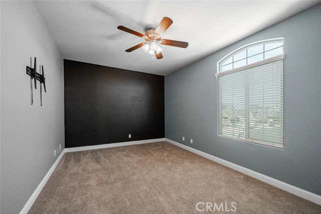 Detail Gallery Image 23 of 38 For 2027 W Babcock, Visalia,  CA 93291 - 4 Beds | 2/1 Baths