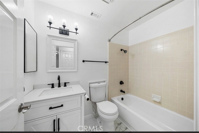 Detail Gallery Image 25 of 35 For 22860 Mariner Drive, Canyon Lake,  CA 92587 - 3 Beds | 2 Baths