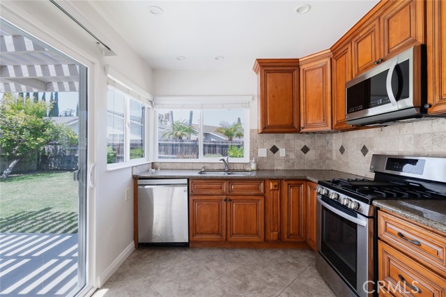 3681 Haverford Street, Irvine CA: https://media.crmls.org/medias/4713c549-b992-4d4d-b28d-2f3fb8c46721.jpg