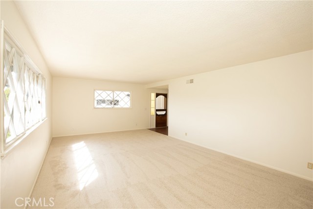 Detail Gallery Image 7 of 7 For 10641 La Dona Drive, Garden Grove,  CA 92840 - 3 Beds | 2 Baths