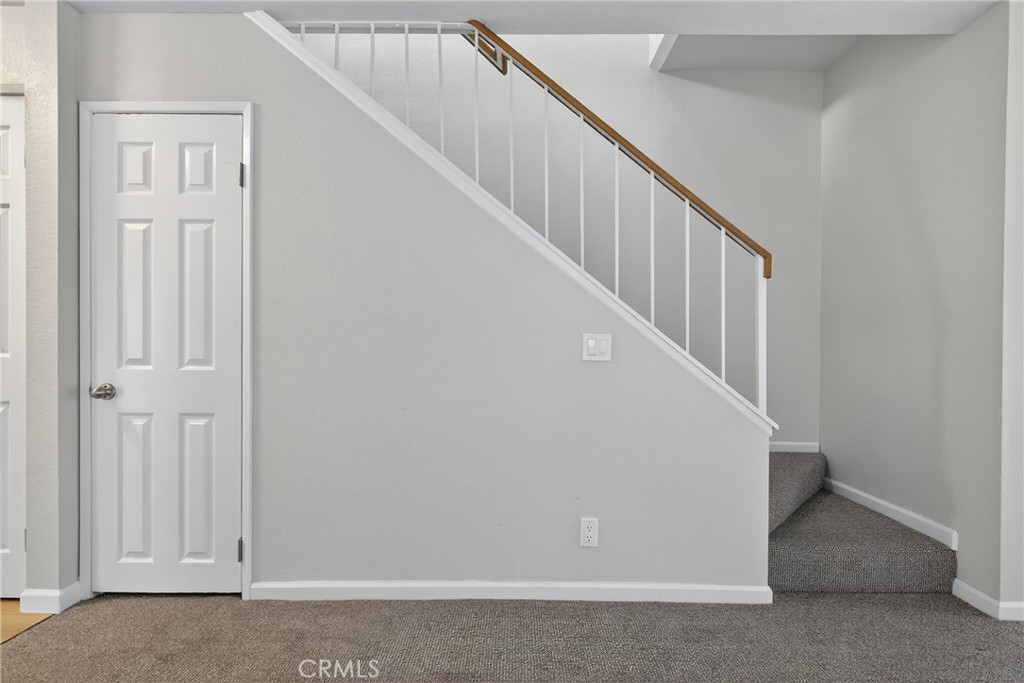 https://media.crmls.org/medias/4713f0b9-7b5b-4980-8815-434c1acfae3f.jpg?preset=X-Large