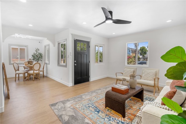 314 N Jackson Street, Santa Ana CA: https://media.crmls.org/medias/471416d0-8940-437b-b5e9-f9aae6118610.jpg