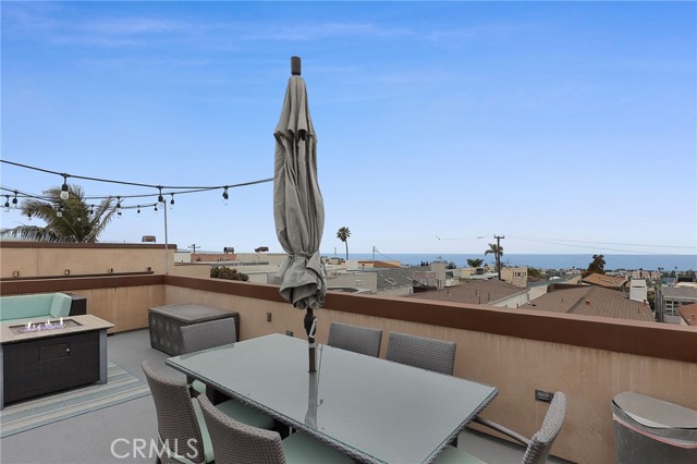 2025 Prospect Avenue, Hermosa Beach CA: https://media.crmls.org/medias/4714293b-1f0e-4309-bb02-eb8bf119a3b3.jpg
