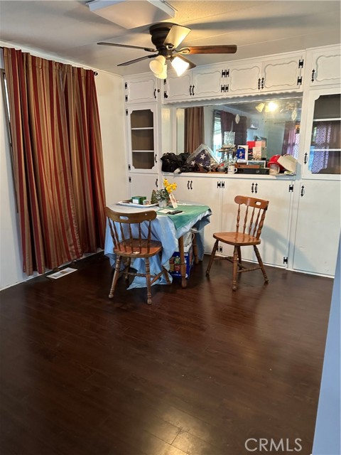 12813 Seventh, Yucaipa CA: https://media.crmls.org/medias/47143ba4-9b88-467e-88cf-f4e4427ca97b.jpg