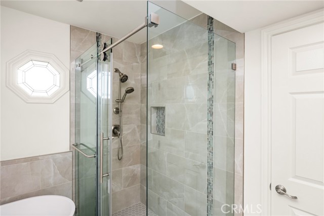 Detail Gallery Image 26 of 40 For 2707 Island View, Corona Del Mar,  CA 92625 - 4 Beds | 2/1 Baths