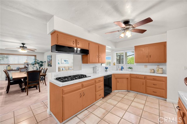 4292 Eureka Avenue, Yorba Linda CA: https://media.crmls.org/medias/47151e08-67b3-4680-aeb0-0d0af3453bd5.jpg