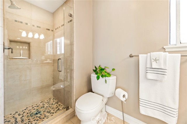 Detail Gallery Image 19 of 33 For 2772 2a E 2nd St #A2,  Long Beach,  CA 90803 - 2 Beds | 2 Baths