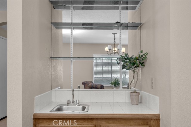 Detail Gallery Image 10 of 47 For 264 Loma Verde, Colton,  CA 92324 - 3 Beds | 2 Baths