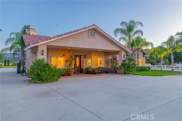 Image 4 of 75 For 30550 Stein Way