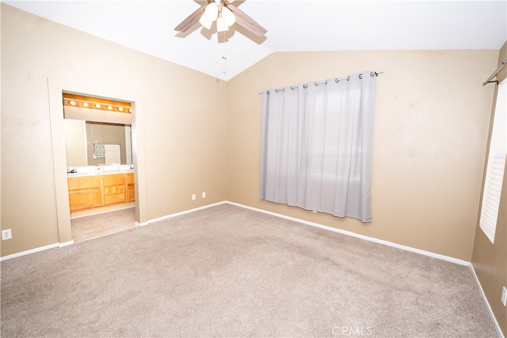 https://media.crmls.org/medias/47178dc0-b5a4-4831-9439-6584d06bead7.jpg?preset=X-Large