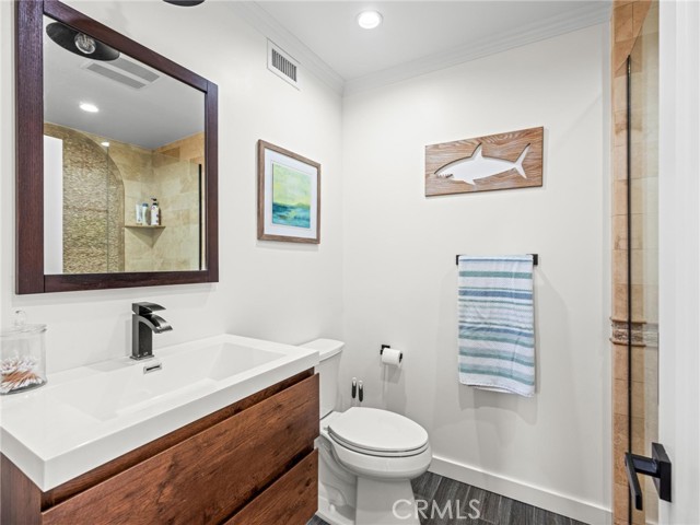 Detail Gallery Image 19 of 32 For 309 20th Pl, Manhattan Beach,  CA 90266 - 3 Beds | 2 Baths