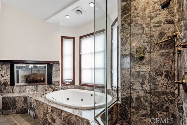 3300 Maple Avenue, Manhattan Beach, California 90266, 3 Bedrooms Bedrooms, ,2 BathroomsBathrooms,Residential,Sold,Maple,SB24120041