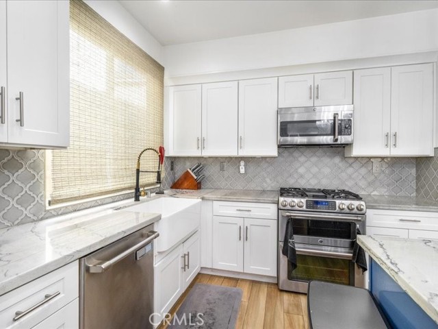 Detail Gallery Image 14 of 75 For 22821 Oak Knoll, Carson,  CA 90745 - 4 Beds | 3 Baths