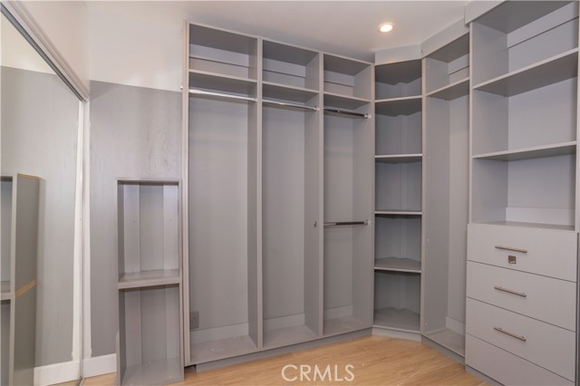 Detail Gallery Image 19 of 46 For 13331 Moorpark St #319,  Sherman Oaks,  CA 91423 - 2 Beds | 2 Baths