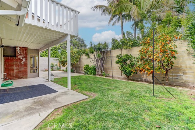 9001 Oceanwood Drive, Huntington Beach CA: https://media.crmls.org/medias/471a3a66-712d-4a8c-be57-1af0b70b0845.jpg