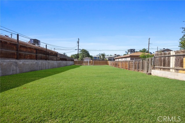 326 Water Street, Bakersfield CA: https://media.crmls.org/medias/471afc73-c549-49f2-ad3e-1e789e7004f4.jpg