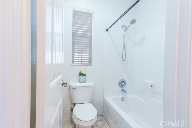 Detail Gallery Image 16 of 58 For 20413 Janzer Ct, Newhall,  CA 91350 - 5 Beds | 3 Baths