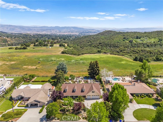 Detail Gallery Image 11 of 75 For 13678 Scenic Crest Dr, Yucaipa,  CA 92399 - 4 Beds | 2/1 Baths