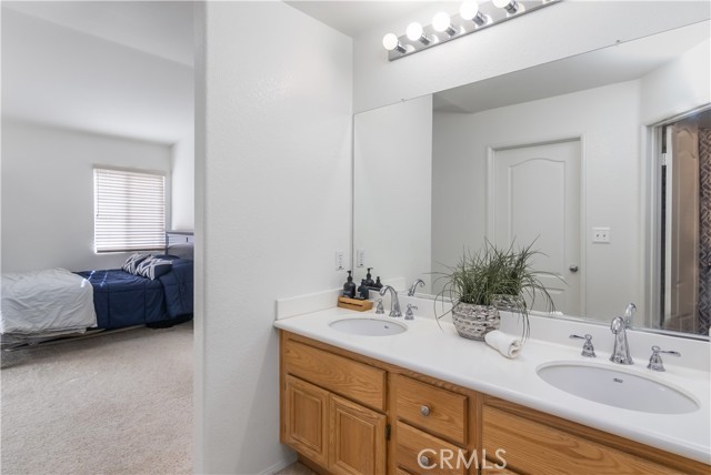 Detail Gallery Image 8 of 19 For 27006 Karns Ct #61305,  Canyon Country,  CA 91387 - 3 Beds | 2 Baths