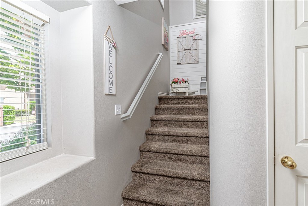 MLS #SW25170772 img 2