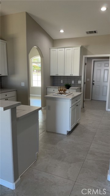 Detail Gallery Image 17 of 43 For 7939 Lassen Ave, Hesperia,  CA 92345 - 4 Beds | 2/1 Baths