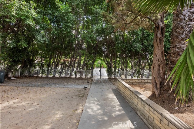 11821 Balboa, Granada Hills CA: https://media.crmls.org/medias/471e69c9-83da-4c63-8ba4-3c65ec23356b.jpg