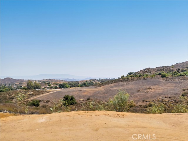33310 Homestead Lane, Wildomar CA: https://media.crmls.org/medias/471e98c5-5da0-4bee-b6bf-ec3d245d03f6.jpg
