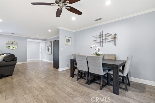 Detail Gallery Image 15 of 30 For 19833 Blythe, Winnetka,  CA 91306 - 3 Beds | 2 Baths