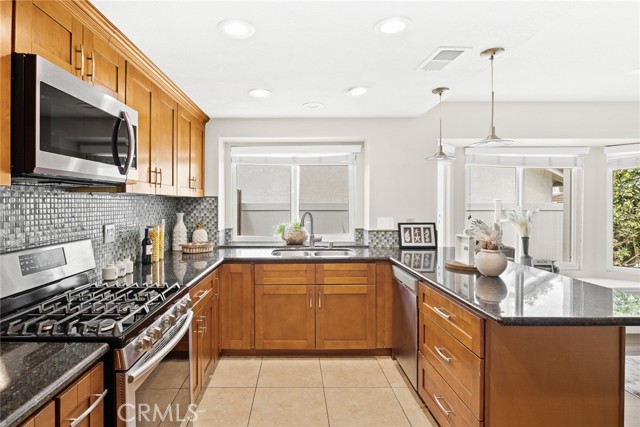 Detail Gallery Image 14 of 38 For 15940 Winbrook Dr, Chino Hills,  CA 91709 - 3 Beds | 2/1 Baths