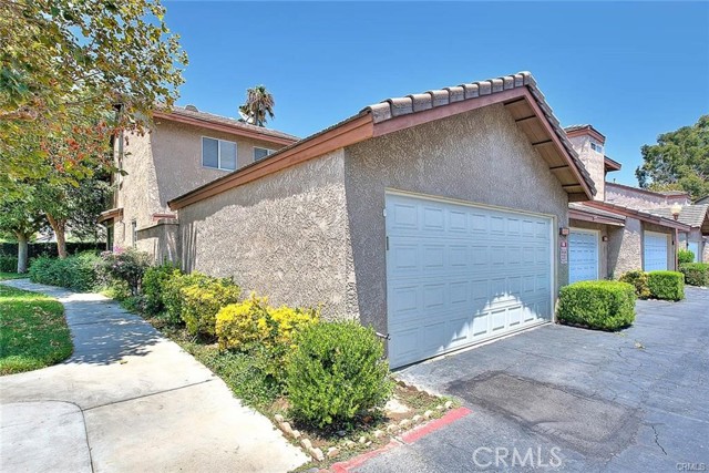 Detail Gallery Image 4 of 68 For 12541 Pinehurst, El Monte,  CA 91732 - 3 Beds | 3 Baths