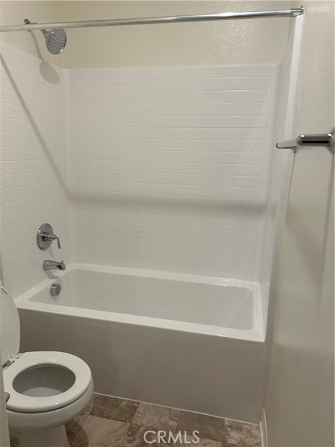 Detail Gallery Image 4 of 10 For 12549 Ava Loma, Victorville,  CA 92392 - 3 Beds | 2 Baths