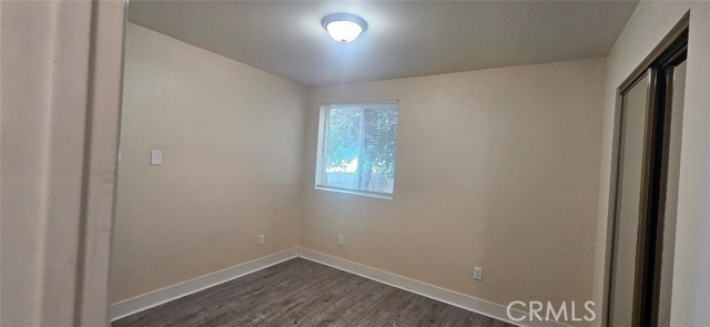 Detail Gallery Image 9 of 21 For 1633 1/2 E 85th St, Los Angeles,  CA 90001 - 5 Beds | 3 Baths