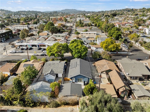 Detail Gallery Image 6 of 48 For 6216 Aldama St, Los Angeles,  CA 90042 - 3 Beds | 2 Baths